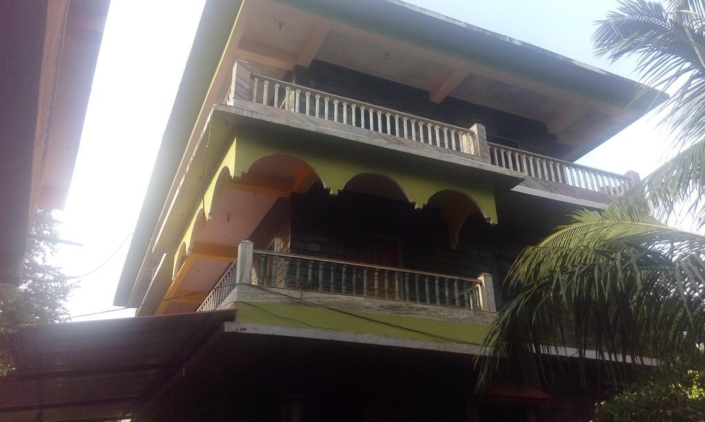 Radhabai Guest House Arambol Exterior foto